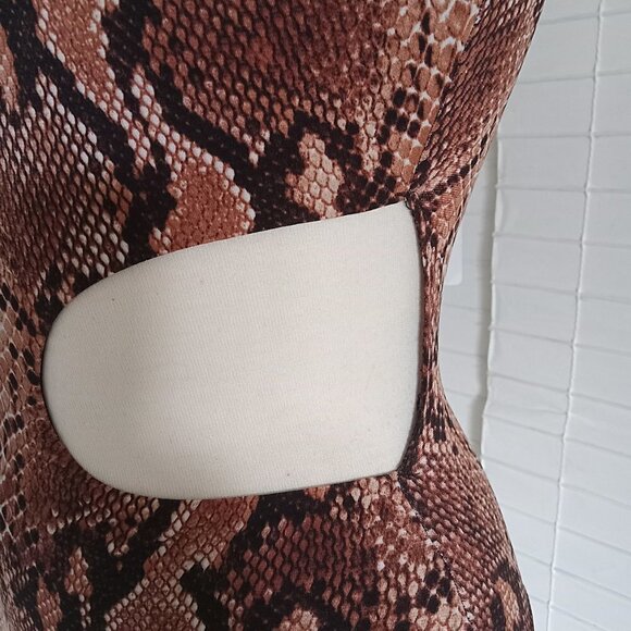 WINDSOR Disco Style One Shoulder Bodysuit Cutout Side in Rust Snake Color Size S - Picture 7 of 16